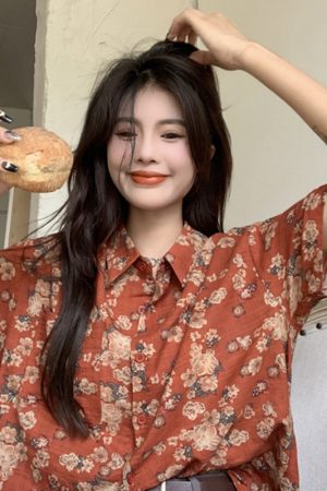 2023 Summer Vintage Floral Short Sleeve Shirt for Women - Loose Versatile Hawaiian Beach Top, Hong Kong Style