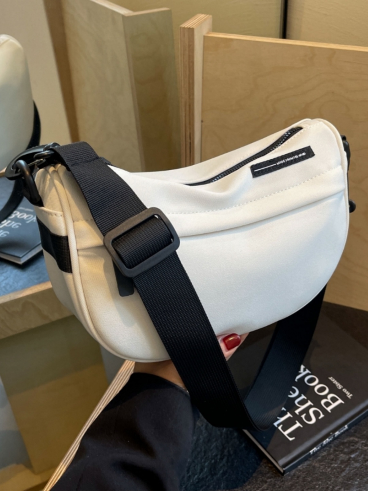 2025 Autumn Canvas Small Crossbody Bag for Women - Korean Style Casual Shoulder Pillow Bag, Versatile Fashion Accessory 2025 Autumn Canvas Small Crossbody Bag for Women - Korean Style Casual Shoulder Pillow Bag, Versatile Fashion Accessory