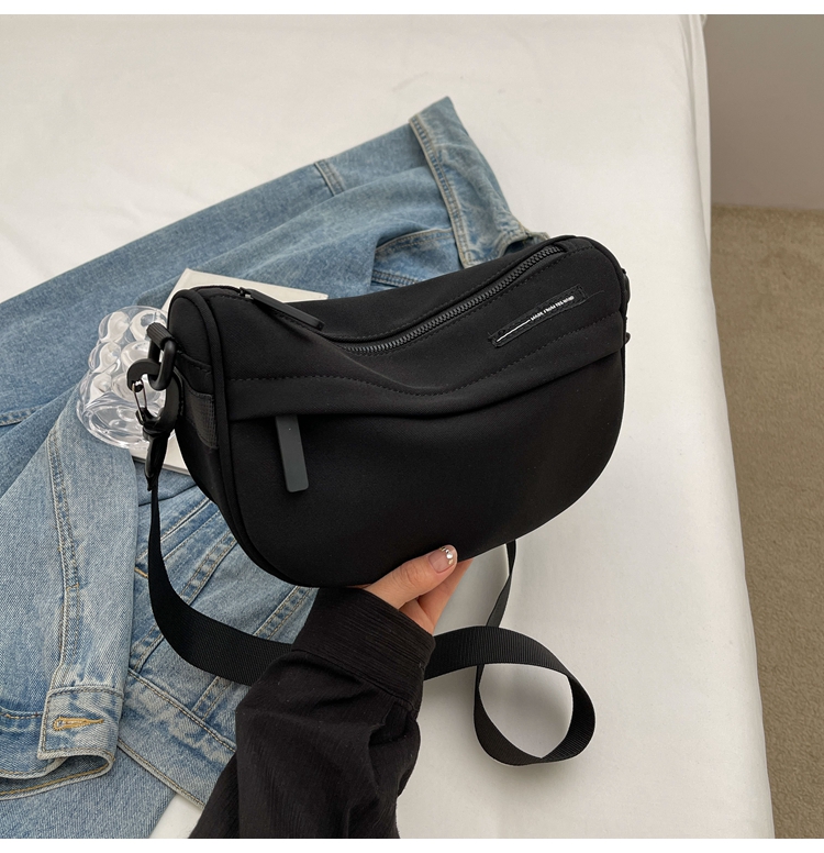 2025 Autumn Canvas Small Crossbody Bag for Women - Korean Style Casual Shoulder Pillow Bag, Versatile Fashion Accessory 2025 Autumn Canvas Small Crossbody Bag for Women - Korean Style Casual Shoulder Pillow Bag, Versatile Fashion Accessory