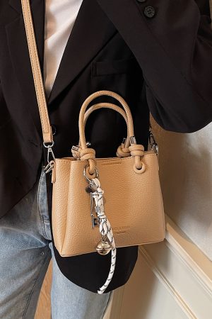 2025 High-End Korean Style Bucket Bag - Trendy Casual Shoulder & Versatile Crossbody Bag for Fashion Lovers