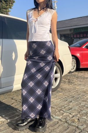 2025 New American Vintage Sweet and Spicy Plaid Sheer Stretch Midi Skirt for Women - Slim Fit Y2K Inspired Fashion