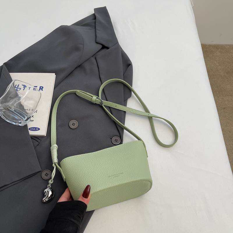 2025 New Minimalist Zipper Bucket Bag for Women - High-End Shoulder Crossbody Phone Bag, Summer Fashion Essential 2025 New Minimalist Zipper Bucket Bag for Women - High-End Shoulder Crossbody Phone Bag, Summer Fashion Essential