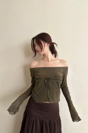 2025 Spring Women's Velvet Asymmetrical Long Sleeve T-Shirt with Dark Pattern - Gentle Temperament Fashion Top