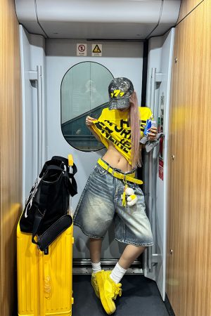 2025 Summer American Vintage Loose Wide-Leg Denim Shorts for Men and Women, Casual High Street Style, Retro Fashion