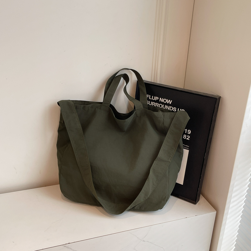 2025 Summer Large Capacity Nylon Crossbody Tote Bag for Women - Stylish Relaxed Shoulder Commuter Handbag 2025 Summer Large Capacity Nylon Crossbody Tote Bag for Women - Stylish Relaxed Shoulder Commuter Handbag