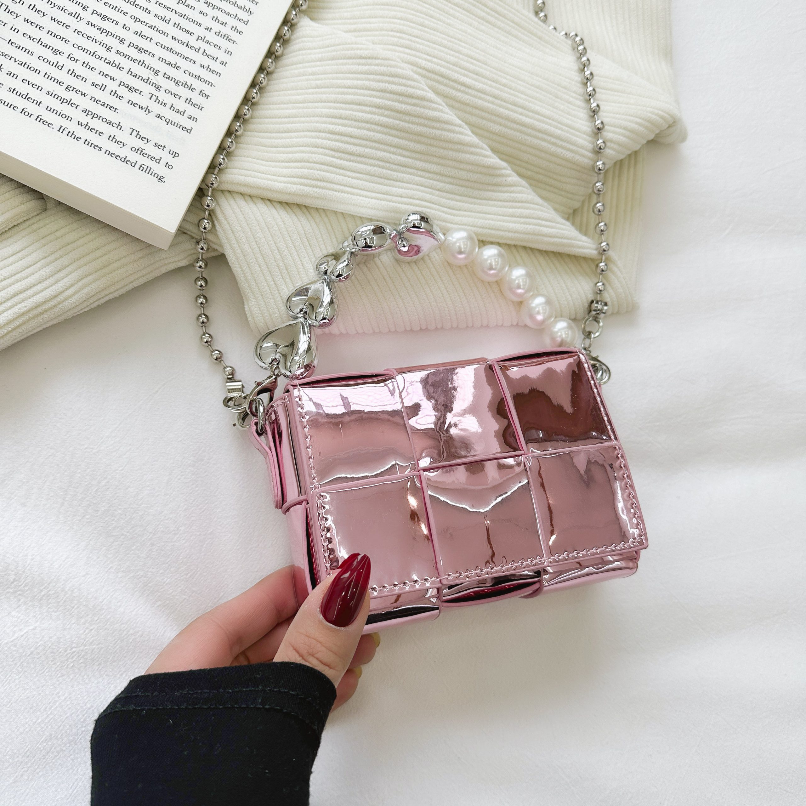 2025 Summer Silver Diagonal Mini Crossbody Bag for Women - Trendy Chain Handbag for Lipstick and Essentials 2025 Summer Silver Diagonal Mini Crossbody Bag for Women - Trendy Chain Handbag for Lipstick and Essentials