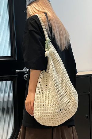 2025 Summer Women's Large Capacity Hollow Woven Beach Bucket Bag - Trendy Simple Design for Coastal Adventures