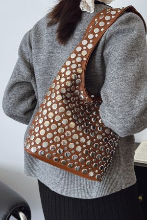 2025 Winter Trendy Underarm Bucket Bag - High-End Versatile Shoulder Bag for Office Commuting and Everyday Style