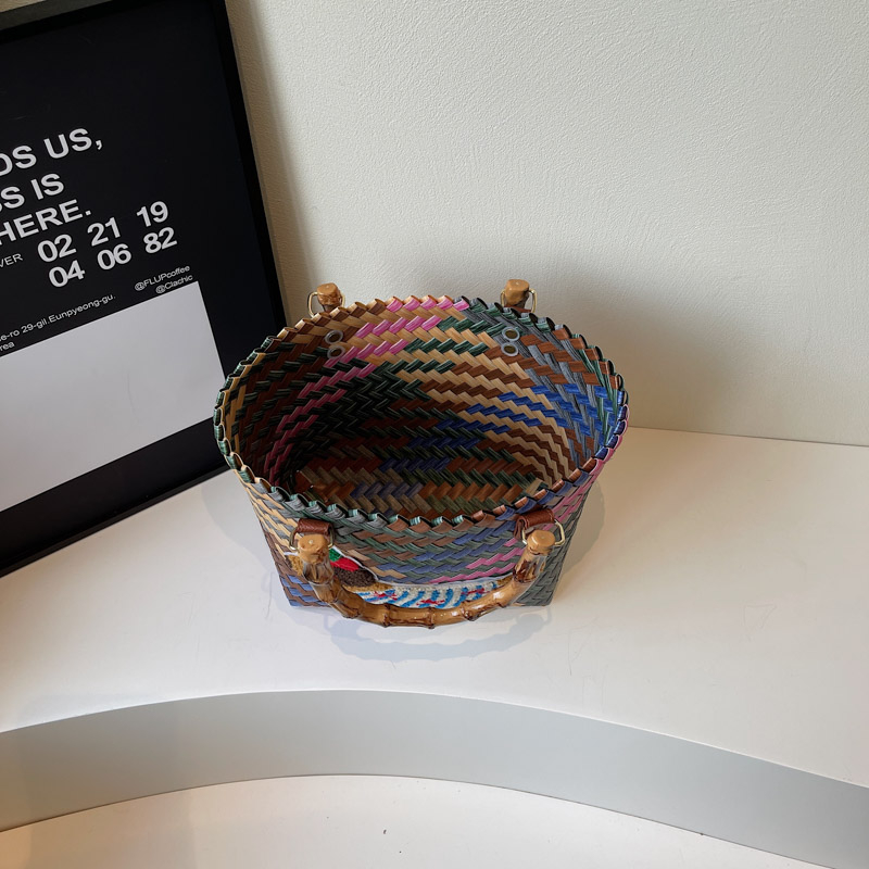 2025 Women's Handheld Bamboo Joint Beach Bag - Color-Blocking Woven Travel Basket for Shopping & Summer Style 2025 Women's Handheld Bamboo Joint Beach Bag - Color-Blocking Woven Travel Basket for Shopping & Summer Style