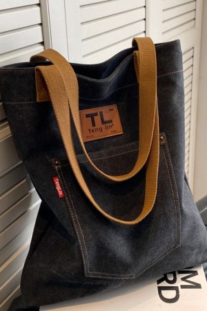 2025 Women's Large Capacity Canvas Commuter Tote Bag â€“ Versatile Shoulder Handbag for Students & Everyday Use