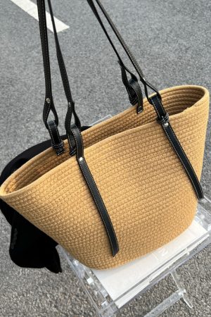 2025 Women's Large Capacity Grass-Woven Tote Bag, Versatile Fashionable Shoulder Bag for Spring and Summer
