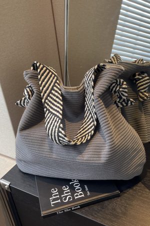 2025 Women's Large-Capacity Single-Shoulder Velvet Tote Bag - Versatile Commuting Bag for Spring and Summer Lazy Style