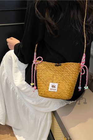 2025 Women's Summer Seaside Woven Straw Crossbody Bag - Trendy Vegetable Basket Design for Vacation & Phone Storage