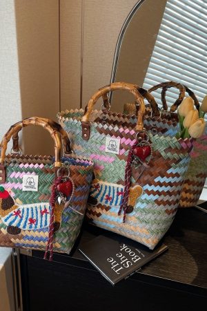 2025 Women's Summer Woven Vegetable Basket Bag - Trendy Commuter Tote, Bucket Style Straw Bag for Beach and Vacation