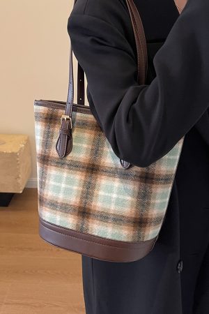 2025 Women's Trendy Spring Woolen Plaid Shoulder Bag - Large Capacity Commuting Bucket Bag