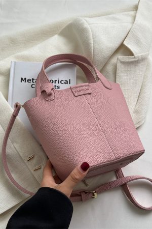2025 Women's Versatile Fashion Bucket Bag - High-Quality Crossbody Handbag for Spring and Summer Style
