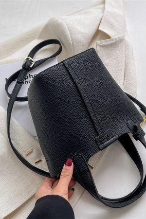 2025 Women's Versatile Fashion Bucket Bag - High-Quality Crossbody Handbag for Spring and Summer Style