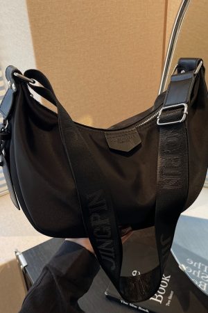 2025 Women's Waterproof Nylon Dumpling Bag - Trendy Casual Shoulder Crossbody with Large Capacity for Commuting