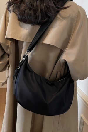 2025 Women's Waterproof Nylon Dumpling Bag - Trendy Casual Shoulder Crossbody with Large Capacity for Commuting