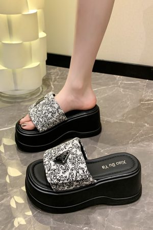 8cm Platform Sole Velcro One-Strap Sandals for Women - 2025 Summer Outdoor Thick-Soled Slippers