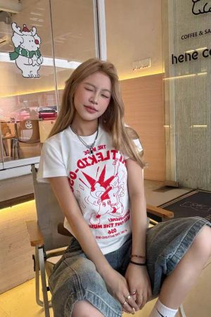 American Retro Cartoon Print Short Sleeve T-Shirt for Women - 2025 Summer Slim Fit Style, Perfect for Y2K and Vintage Fashion Lovers