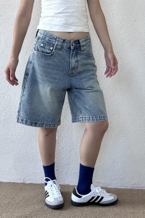 American Retro Denim Shorts for Women - Loose Casual Fried Snowflake Design, Spring 2025 Heavy Industry Style, Five-Point Length