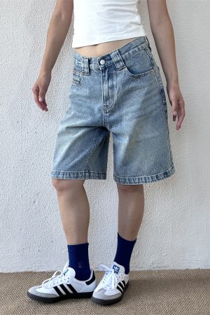 American Retro Denim Shorts for Women - Loose Casual Fried Snowflake Design, Spring 2025 Heavy Industry Style, Five-Point Length