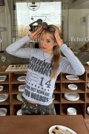 American Retro Distressed Printed Shoulder Short Sleeve Women's T-Shirt - Casual Summer Top, Y2K Style