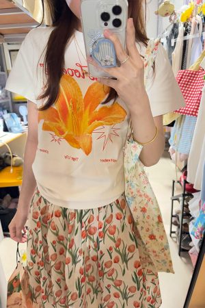 American Retro Floral Lily Print Short Sleeve T-Shirt for Women - Summer Casual Slim Fit, Versatile Y2K Style