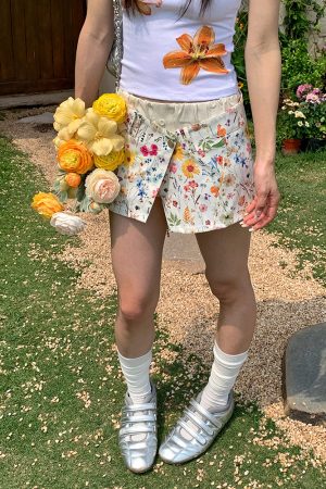 American Retro Floral Slim-Fit Mini Skirt for Women â€“ Elegant Body-Hugging Pencil Skirt in Sexy Style