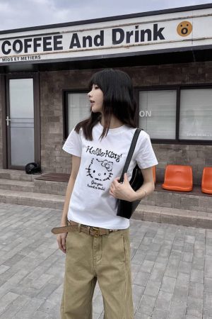 American Retro Hello Kitty Cartoon Printed Short-Sleeve T-Shirt for Women - Slim Fit Summer Style, Flattering Niche Design