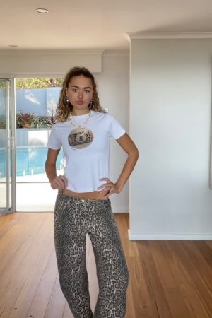 American Retro Leopard Print Short Sleeve Crop Top for Women - Sexy Shoulder-Baring Billiard Style, Sweet and Spicy Fashion