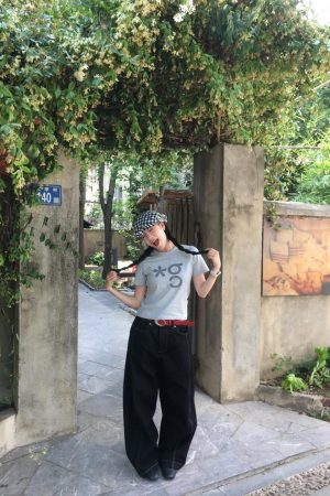 American Retro Letter Print Round Neck Short Sleeve T-Shirt for Women - Summer Slim Fit Waist-Cinching Trendy Top