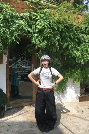 American Retro Letter Print Round Neck Short Sleeve T-Shirt for Women - Summer Slim Fit Waist-Cinching Trendy Top