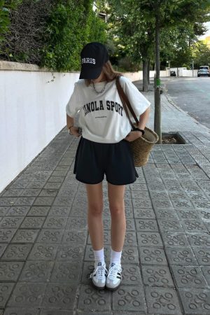 American Retro Minimalist Oversized Short Sleeve T-Shirt for Women - High-End Round Neck Summer Trendy Hot Girl Top