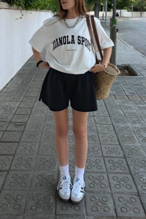 American Retro Minimalist Oversized Short Sleeve T-Shirt for Women - High-End Round Neck Summer Trendy Hot Girl Top