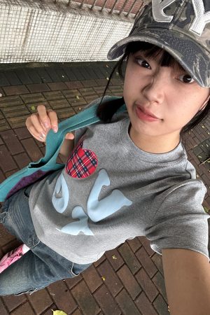 American Retro Plaid Heart Print Short Sleeve T-Shirt for Men and Women, Loose Casual Fit, Trendy Versatile Y2K Style Top