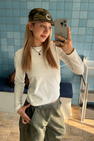 American Retro Short Sleeve T-Shirt for Women â€“ Pure Color Round Neck Summer Top, Trendy Versatile Style, 90s Inspired Fashion