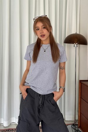 American Retro Short Sleeve T-Shirt for Women â€“ Pure Color Round Neck Summer Top, Trendy Versatile Style, 90s Inspired Fashion