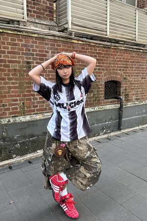 American Retro Striped Color-Blocking V-Neck Short Sleeve Jersey T-Shirt for Men and Women - Breathable Summer Sports Base Layer