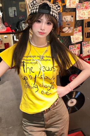 American Retro Yellow Letter Print Cropped Short-Sleeve T-Shirt for Women, Summer Slim Fit, Spicy Girl Style