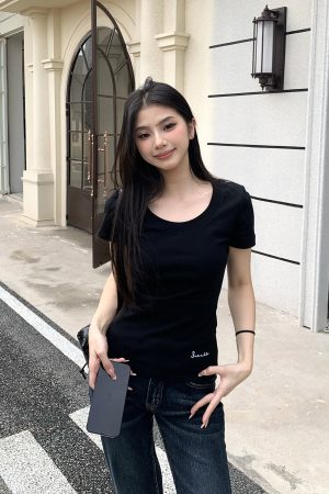 American Style Short Sleeve T-Shirt for Women - Pure Desire Slim Fit Round Neck Top - Versatile Spring Summer 2025 Fashion