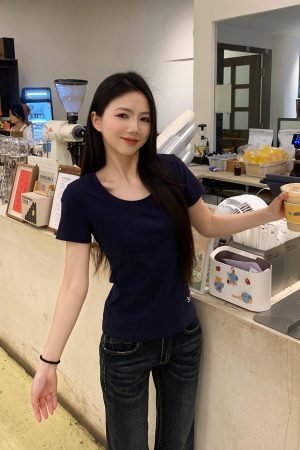 American Style Short Sleeve T-Shirt for Women - Pure Desire Slim Fit Round Neck Top - Versatile Spring Summer 2025 Fashion