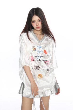 American V-Neck Lace-Trim Short Sleeve T-Shirt for Women - Summer Jersey Blokette Sports Top in Casual 90s Style