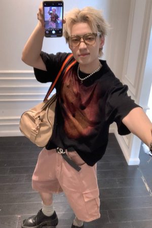 American Vintage Blurry Abstract Print Short Sleeve T-Shirt for Men and Women, Summer Loose Fit, 90s Inspired Versatile Top