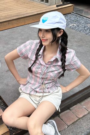 American Vintage College Style Women's Plaid Shoulder-Button Slim Fit Polo Shirt - Y2K Inspired Fashion Top