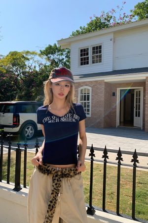 American Vintage Letter Print Short Sleeve T-Shirt for Women - Slim Fit Loose Top, Spring Summer 90s Casual Style