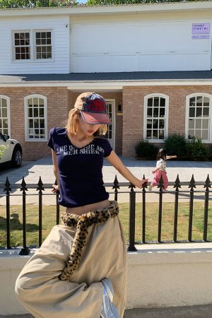 American Vintage Letter Print Short Sleeve T-Shirt for Women - Slim Fit Loose Top, Spring Summer 90s Casual Style