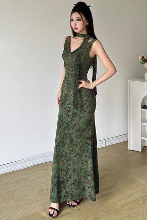Ancient Charm Green Pine Fish Tail Long Dress for Women - Flowing Collar, Body-Hugging Chinese Style, Elegant Fashion