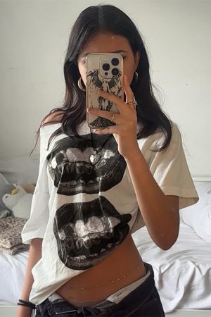 Asymmetrical Shoulder Short Sleeve T-Shirt for Women - Street Hip-Hop Mouth Print Casual Loose Dance Top